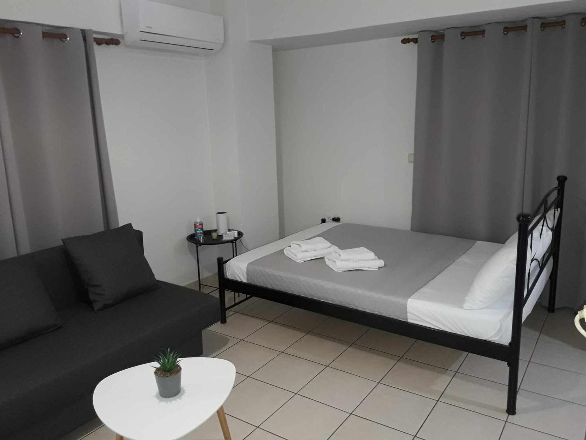 Ferienwohnung Simple, Calm And Center 2 Kalamata Exterior foto